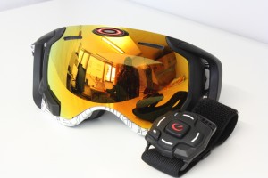 Explorative Feldstudie mit Datenbrille Oakley Airwave Explorative Feldstudie mit Datenbrille Oakley Airwave